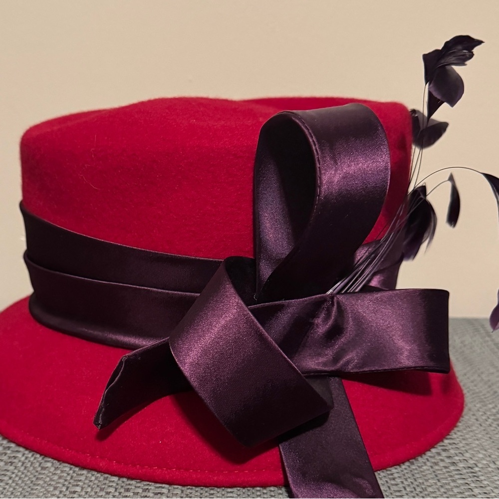 Vintage Church Hat Women's Red 100% Wool Purple Silk Bow Feather Rare